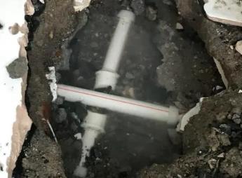 郑州二七区阳台漏水维修公司为您分享楼上楼下漏水怎么处理
